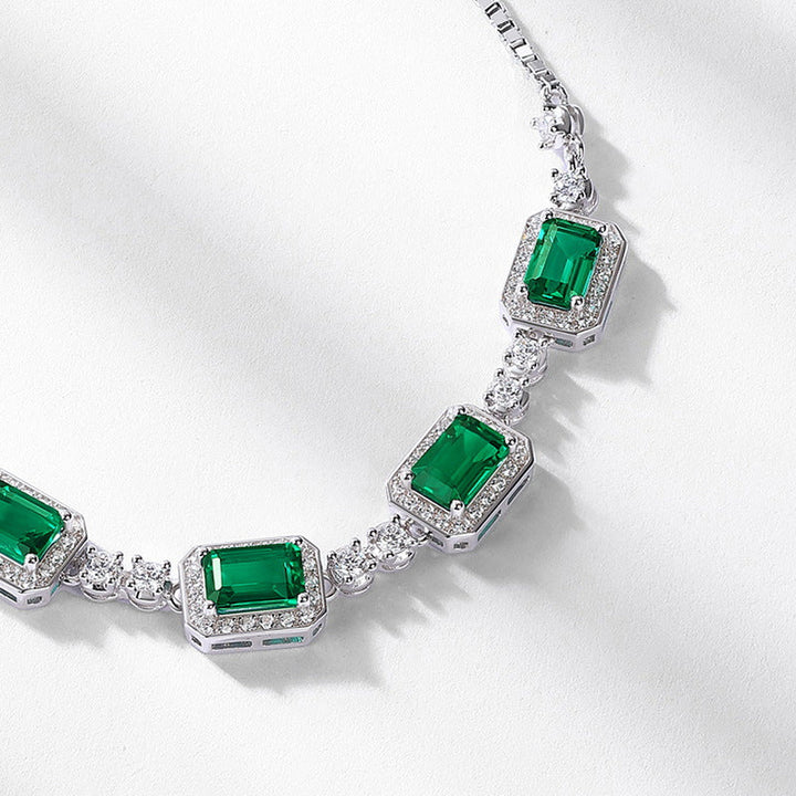 Emeris Necklace
