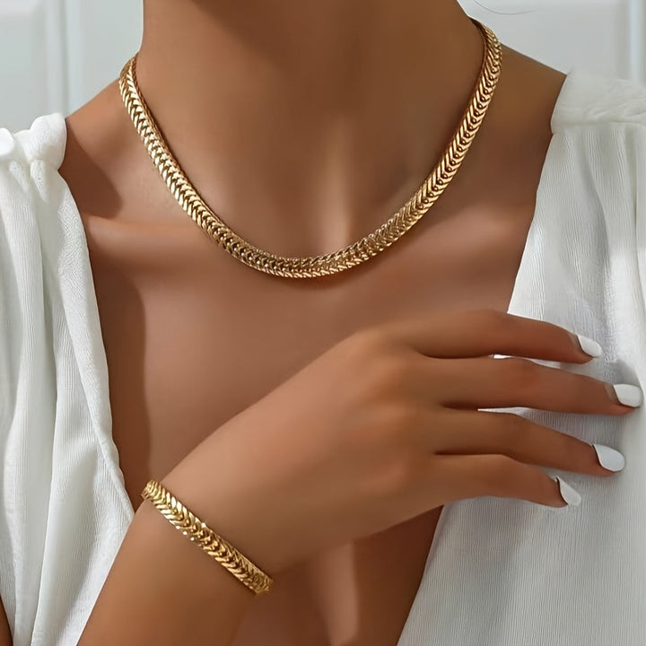LUXURY FISH TAIL NECKLACE &amp; BRACELET SET