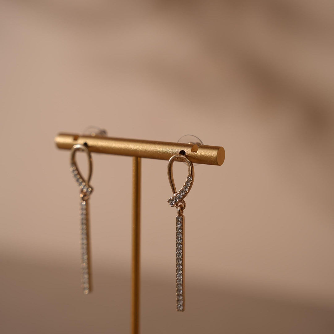 Gold T-Bar Earring Holder