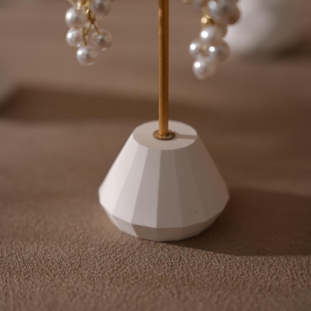 Gold T-Bar Earring Holder