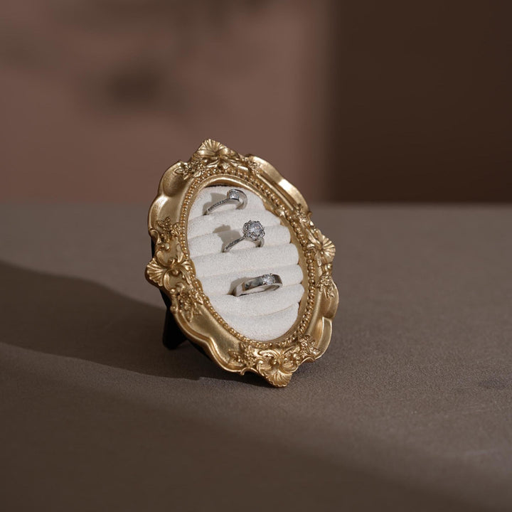 Rococo Artisan Ring Display