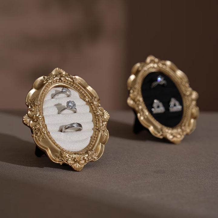 Rococo Artisan Ring Display