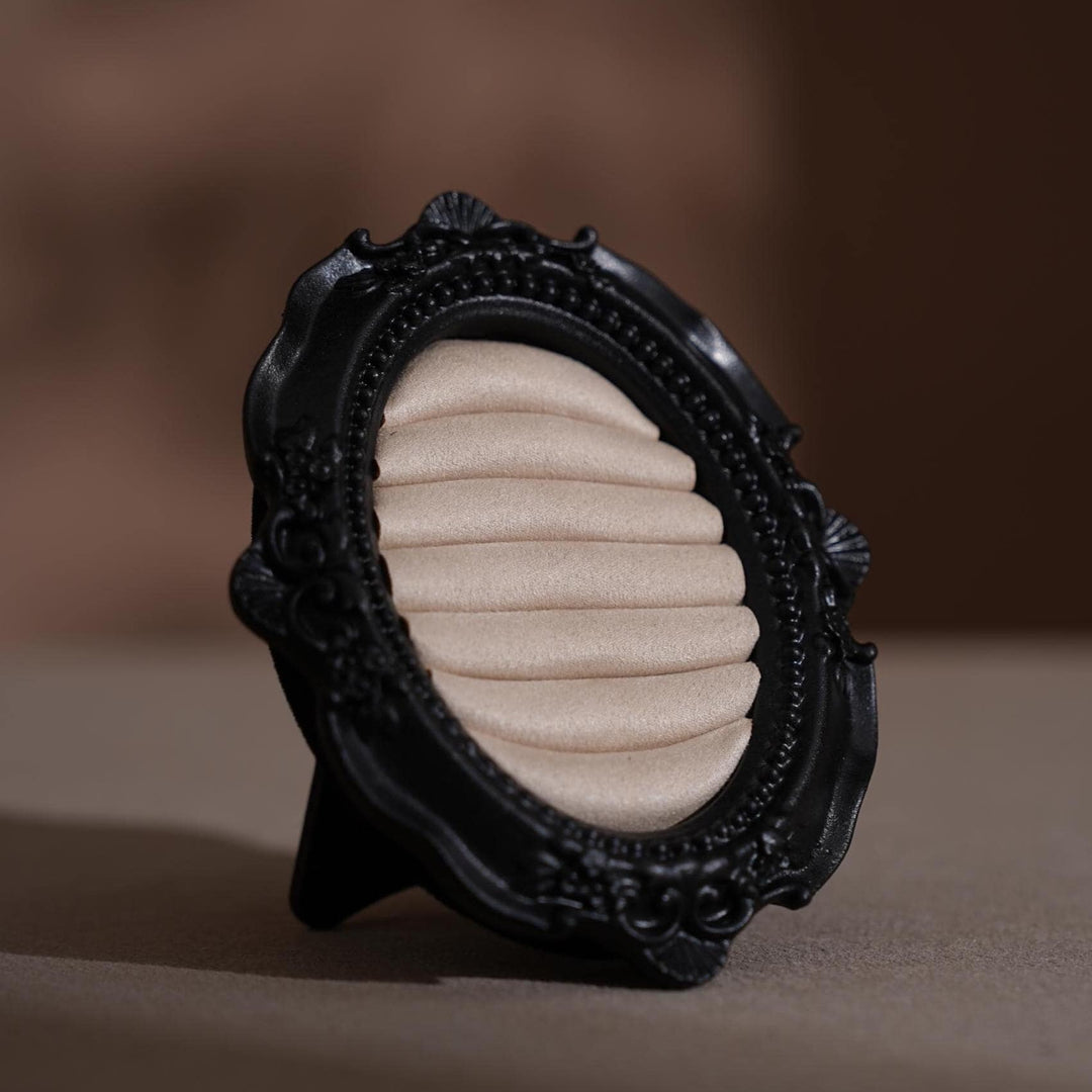 Rococo-Style Black Ring Stand