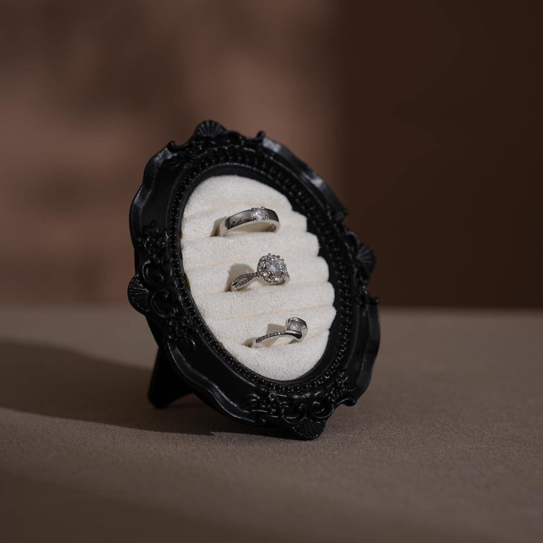 Rococo-Style Black Ring Stand
