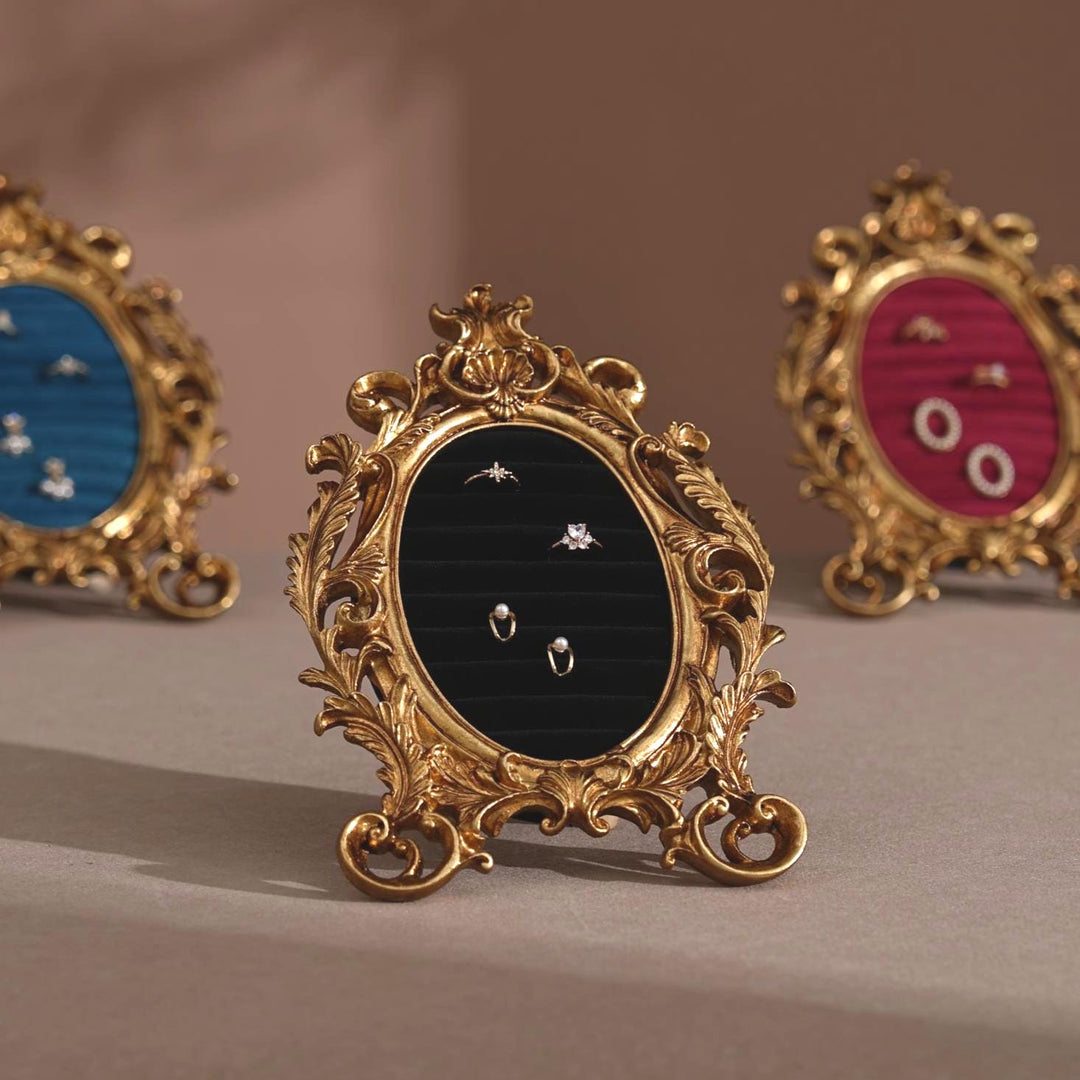 Vintage Inspired Ring Display Frame