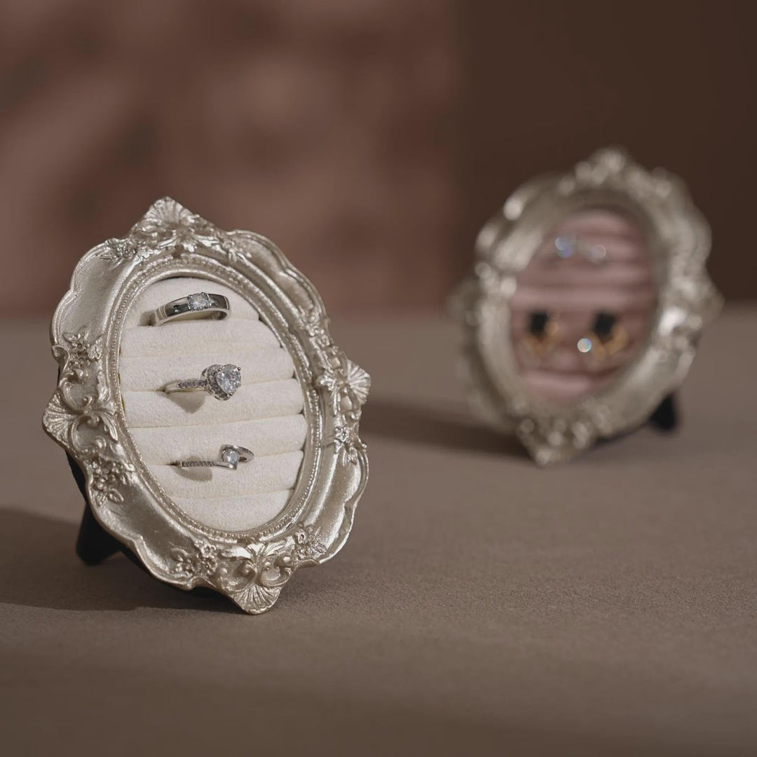 Silver Rococo Engagement Ring Stand
