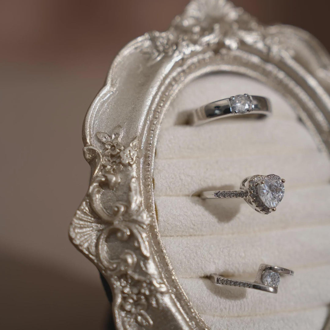 Silver Rococo Engagement Ring Stand