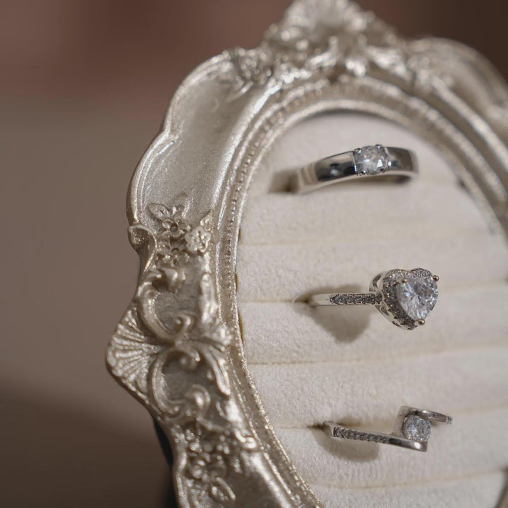 Silver Rococo Engagement Ring Stand