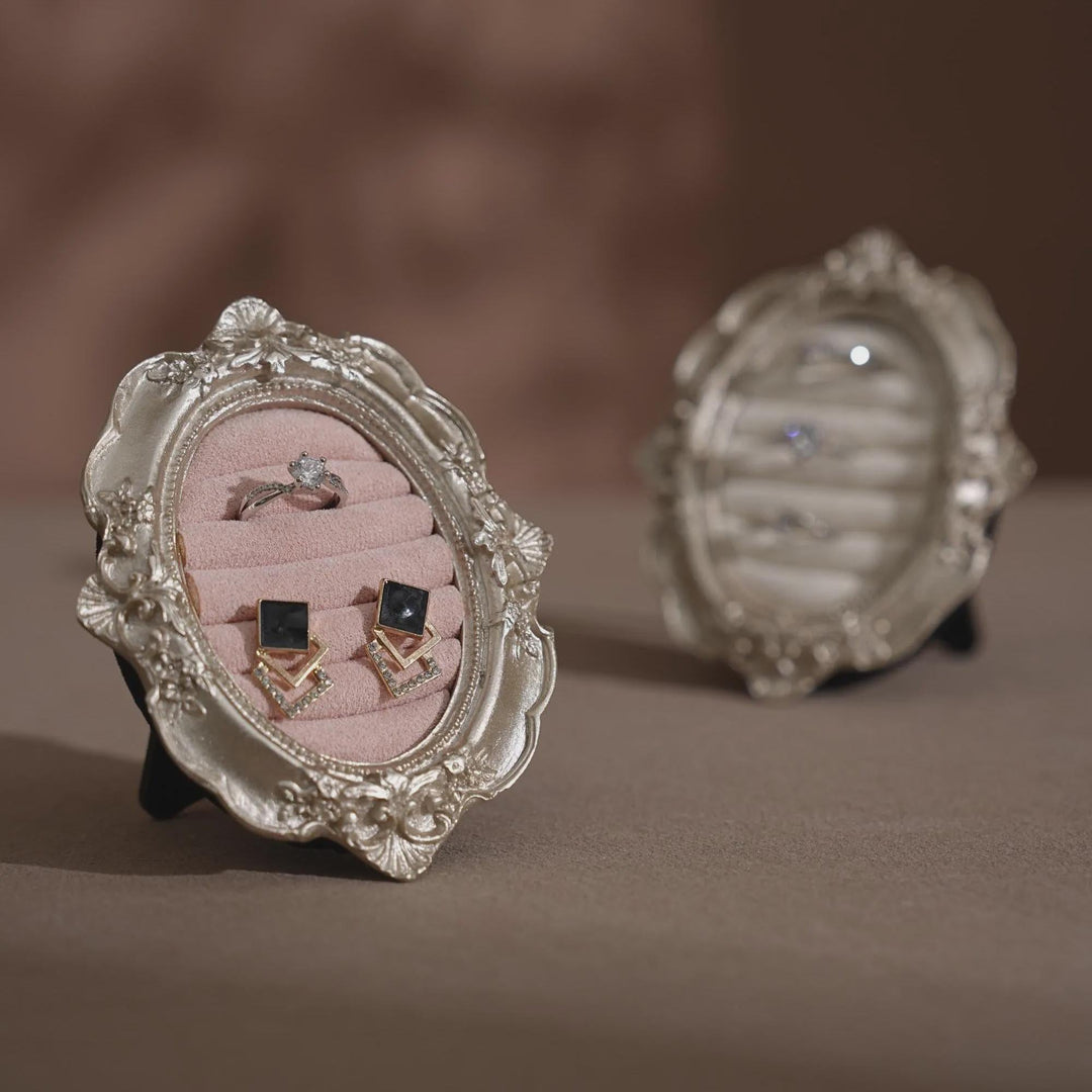 Silver Rococo Engagement Ring Stand