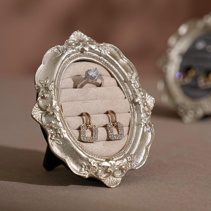 Silver Rococo Engagement Ring Stand